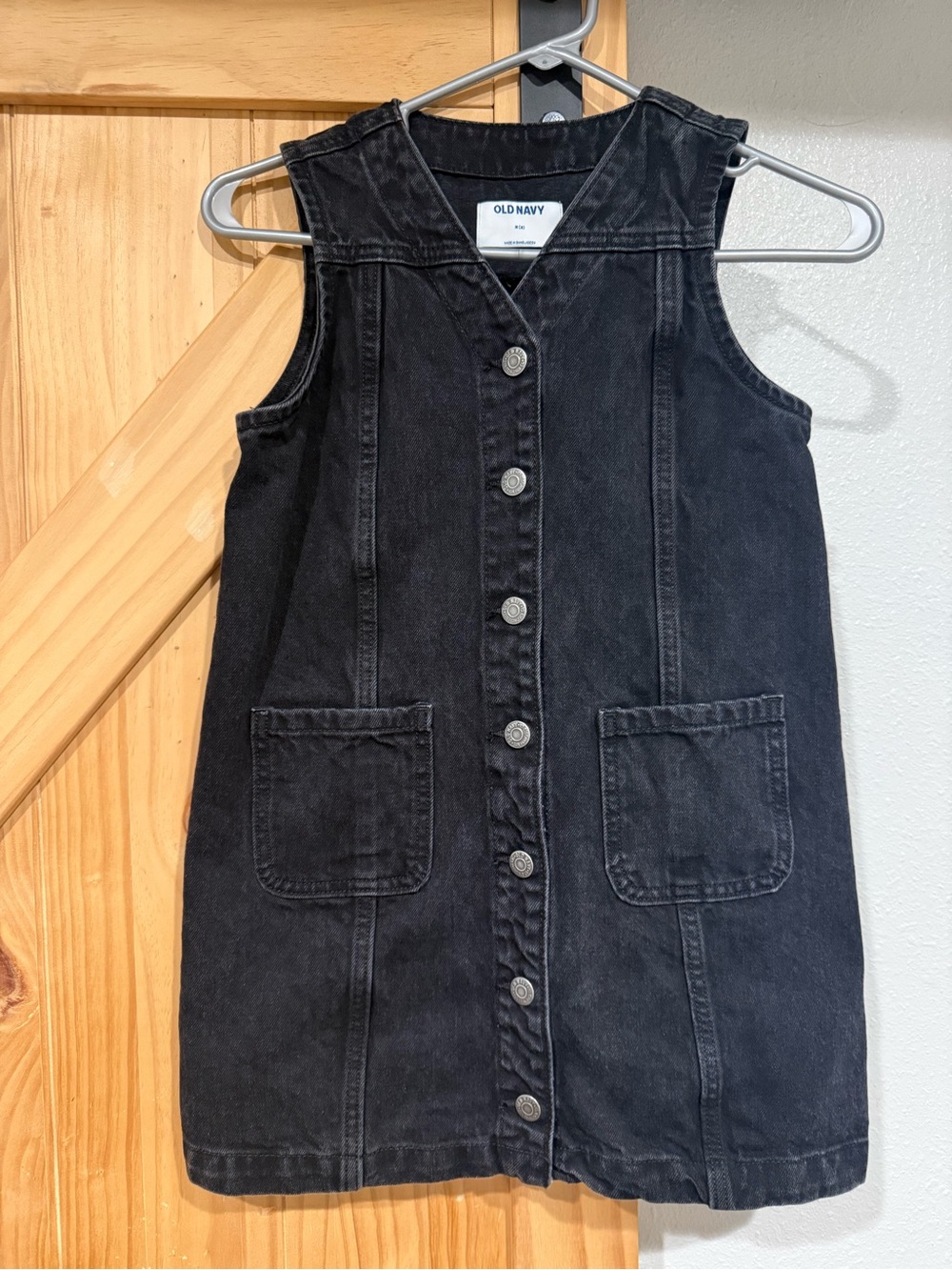 Old Navy Black Sleeveless Denim Button-Front Dress